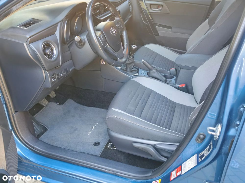Toyota Auris 1.6 Premium - 21