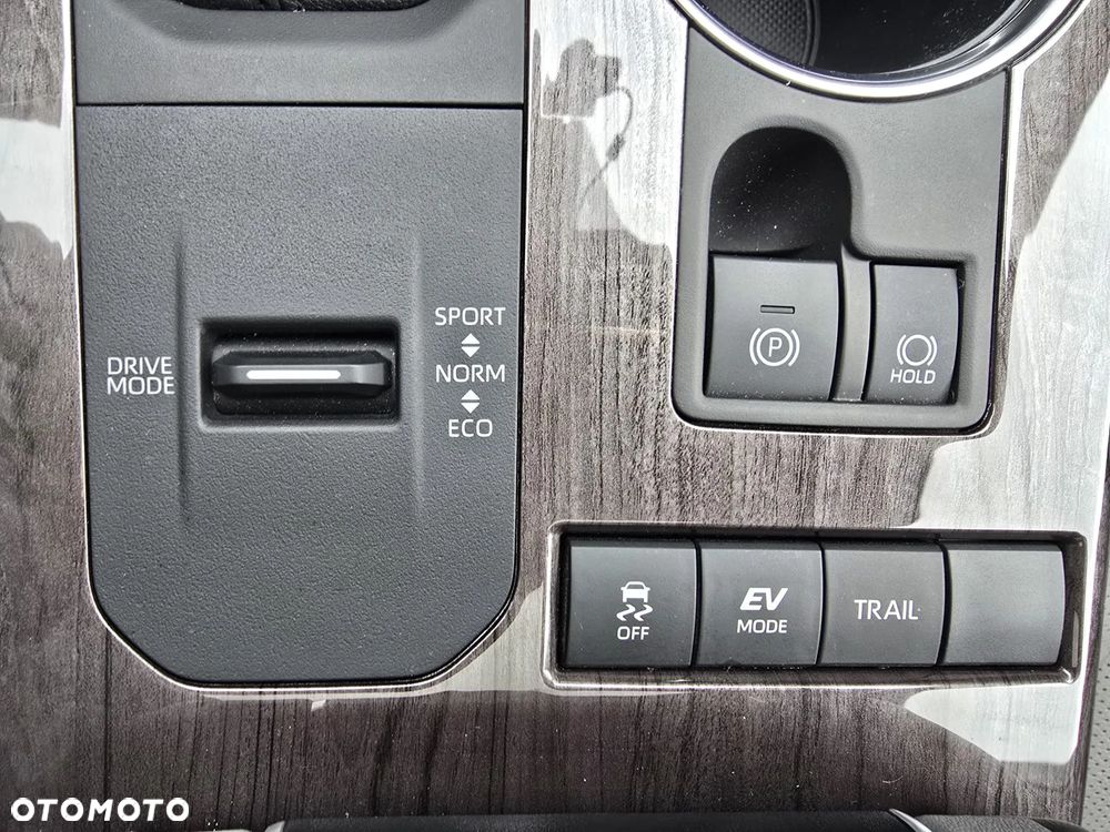 Toyota Highlander 2.5 Hybrid Executive - 27
