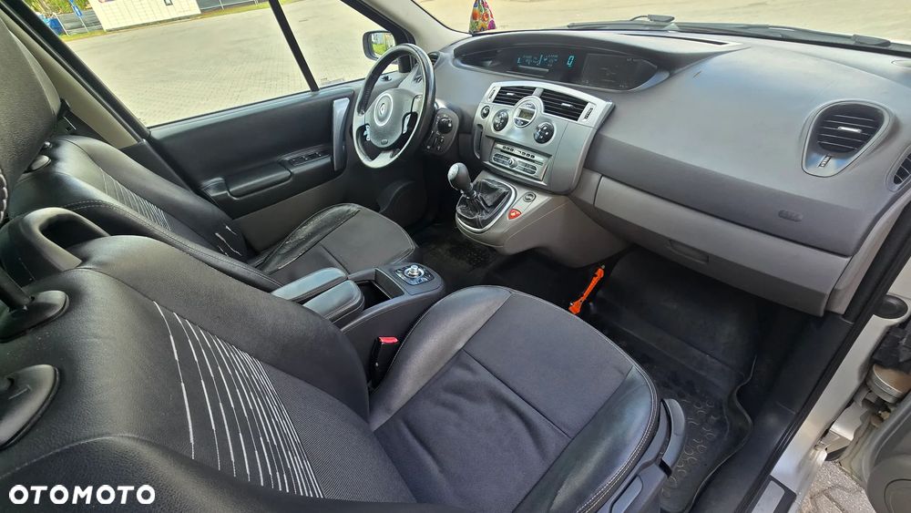 Renault Scenic - 18