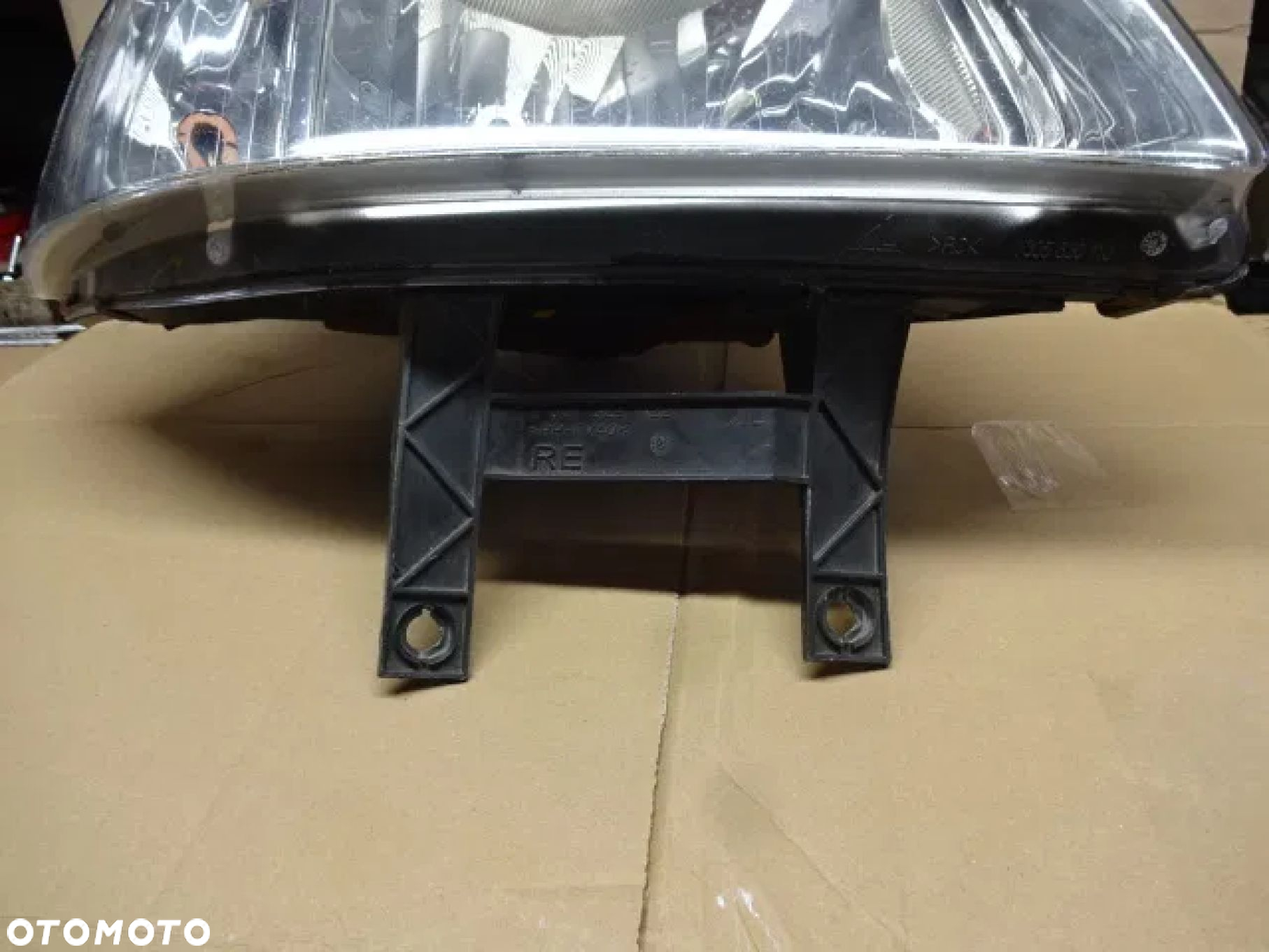VW T5 LAMPA PRZÓD PRAWA - 3