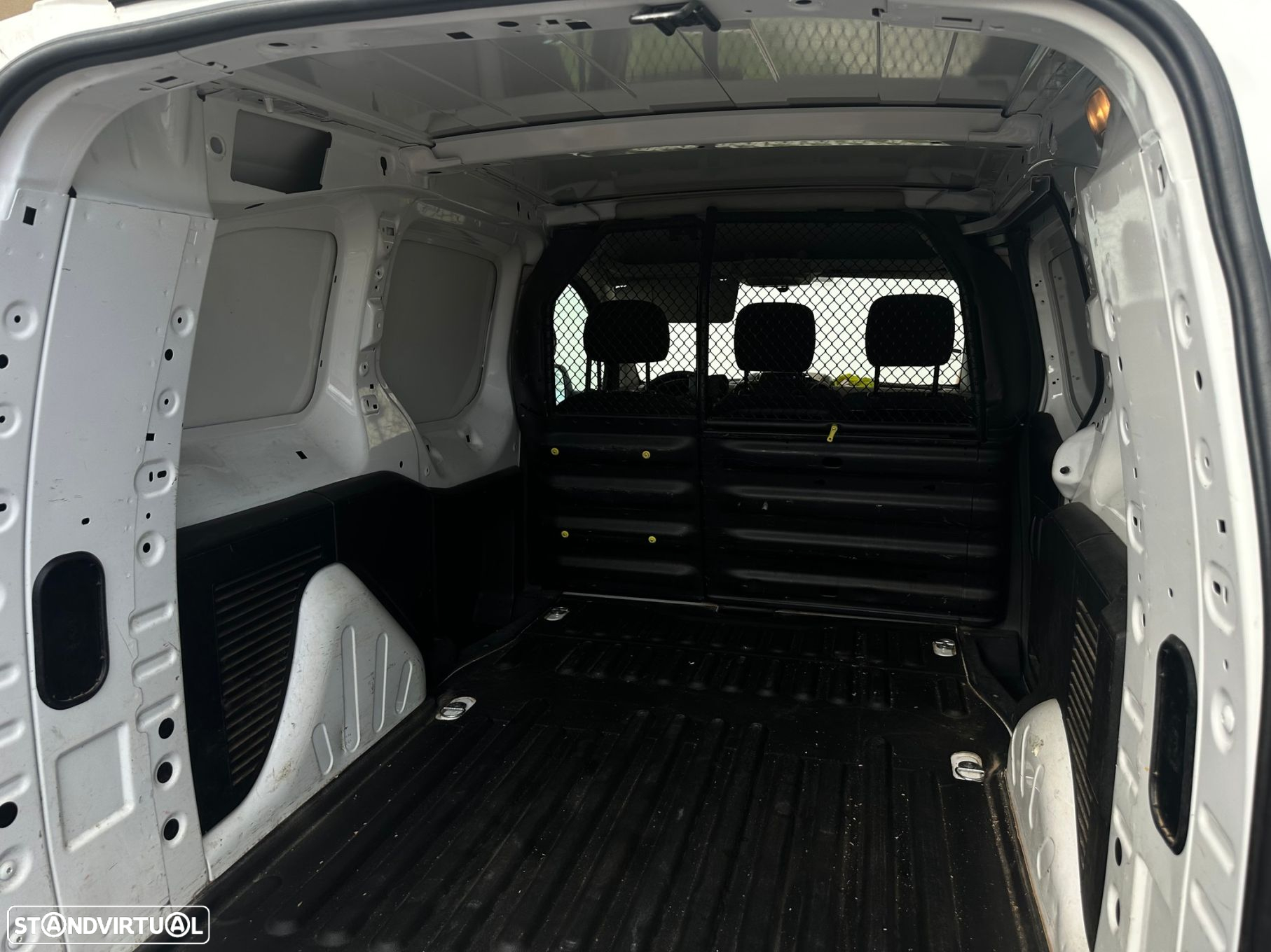 Citroën Berlingo 1.6 BlueHDi L2 3L - 11