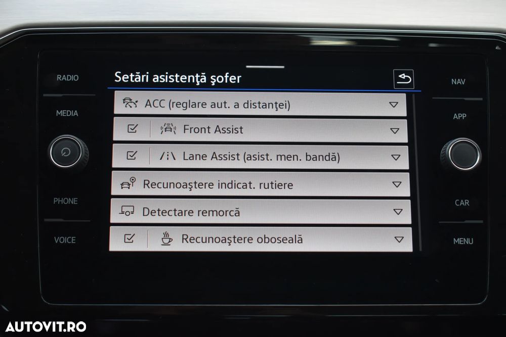 Volkswagen Passat 2.0 TDI DSG Highline - 33