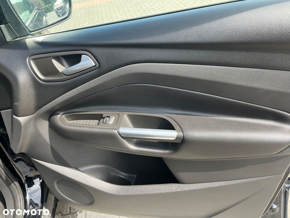 Ford Kuga 1.5 EcoBoost 2x4 Cool & Connect - 21