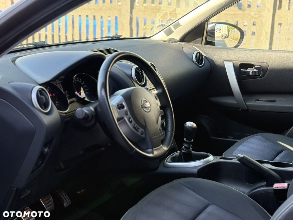 Nissan Qashqai - 22