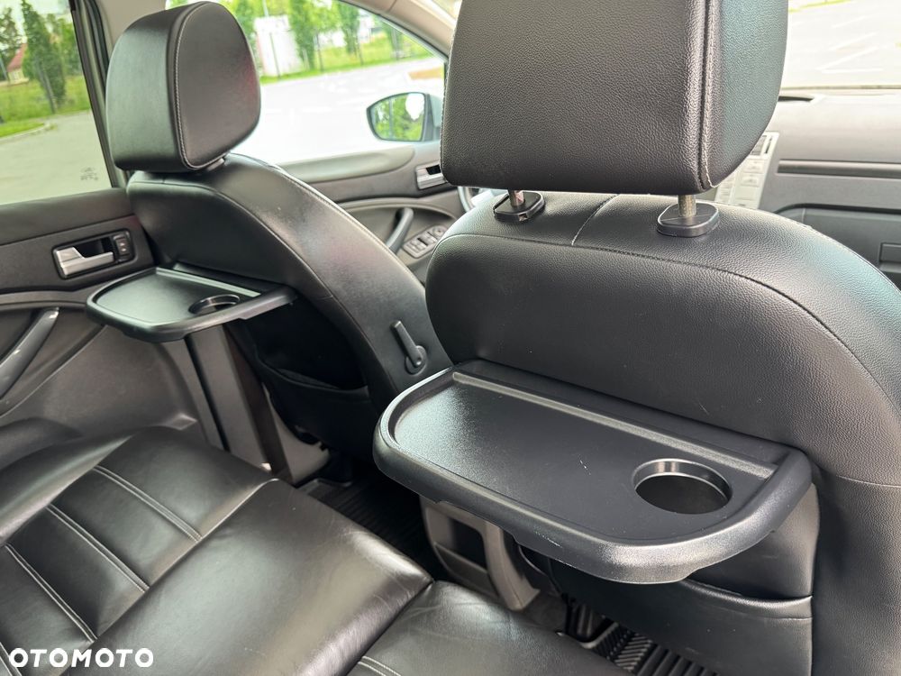 Ford Kuga 2.0 TDCi 4x4 Titanium - 25
