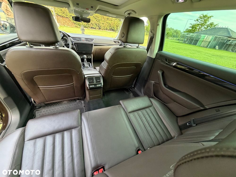 Skoda Superb 2.0 TDI 4x4 L&K DSG - 13