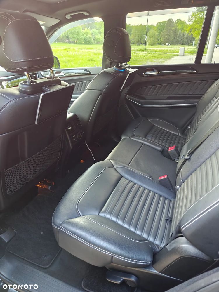Mercedes-Benz GLS 500 4Matic 9G-TRONIC AMG Line - 11