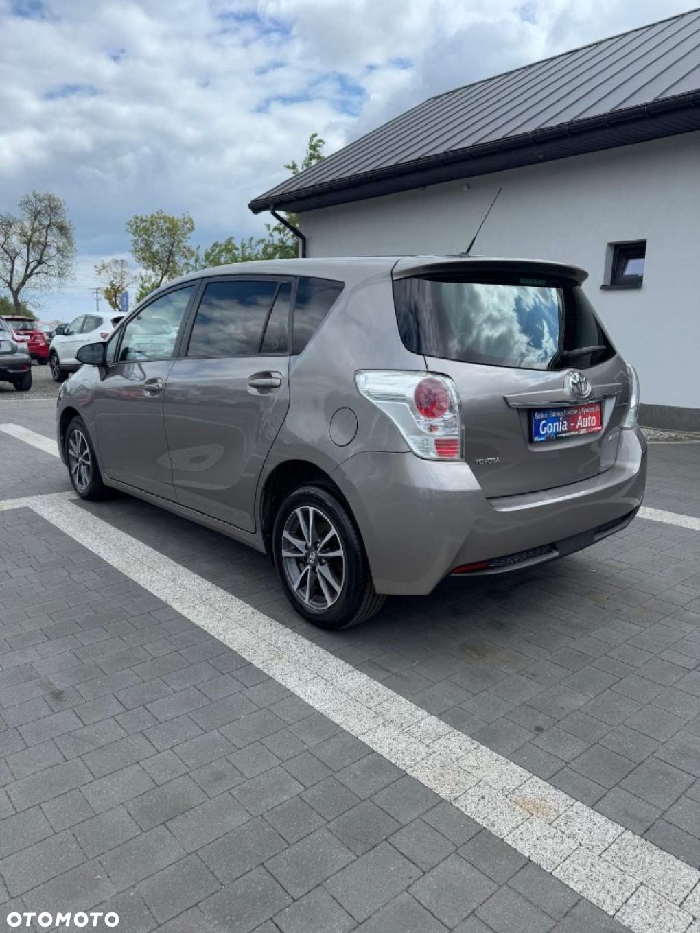 Toyota Corolla Verso - 4