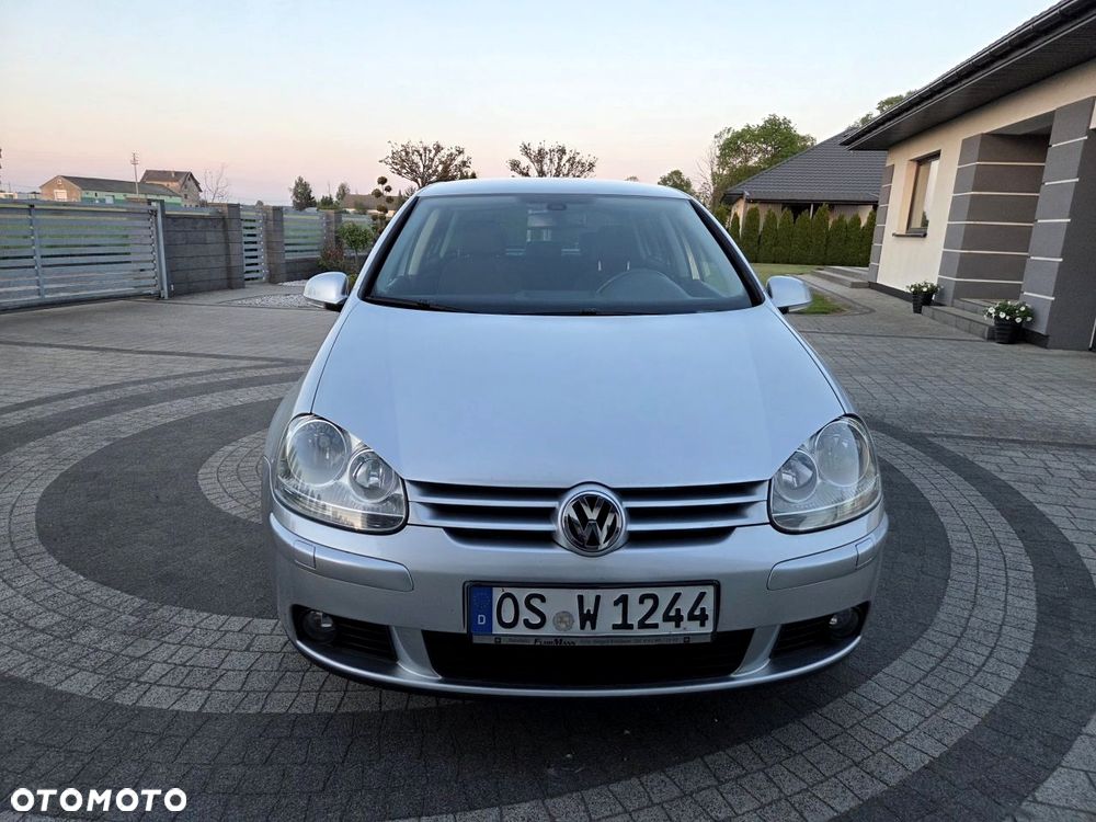 Volkswagen Golf - 2