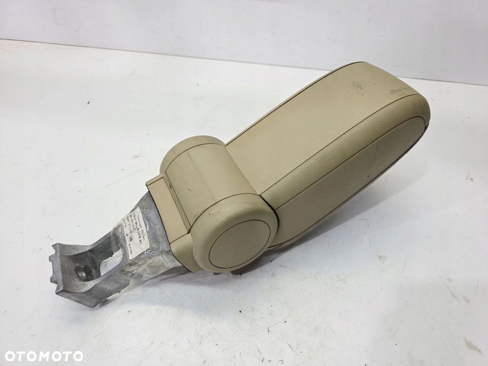 PODŁOKIETNIK PRZÓD REGULOWANY AUDI A3 8P 8P0864207B 8C1 BEŻ - 10