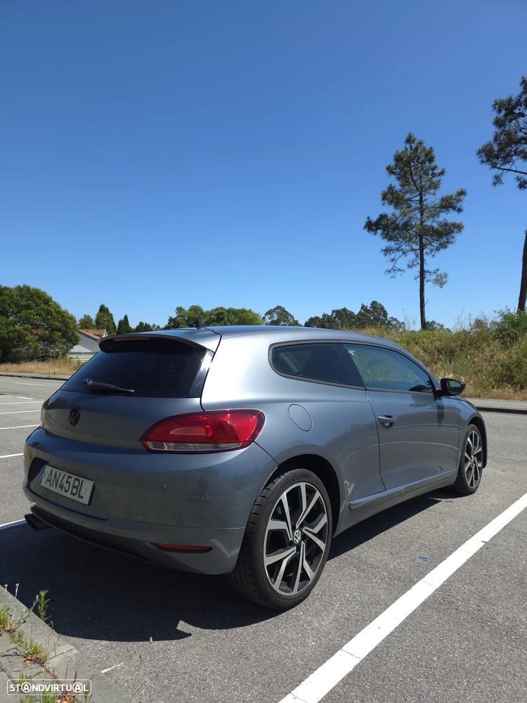 VW Scirocco 2.0 TDI DSG Edition - 2