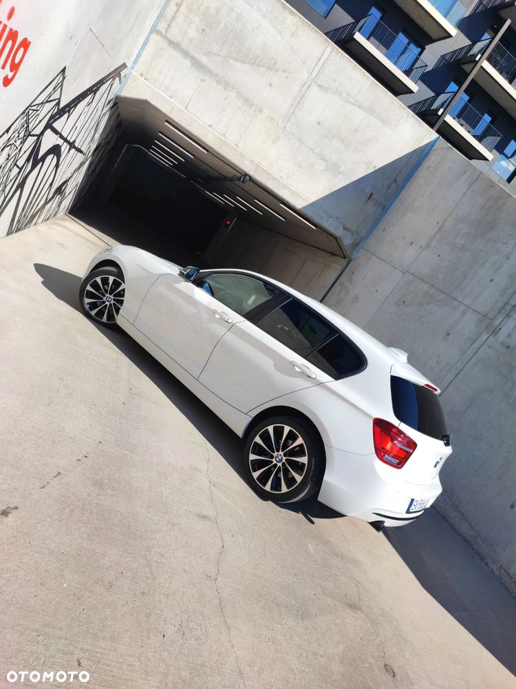BMW Seria 1 118d Sport Line - 1