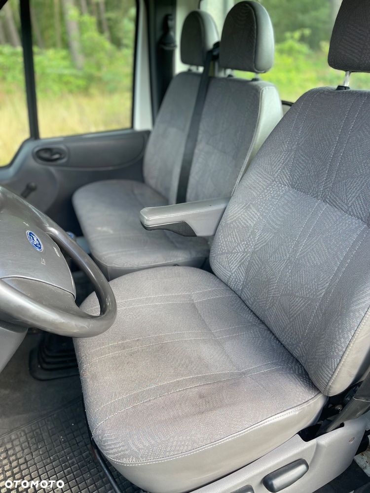 Ford Transit - 9