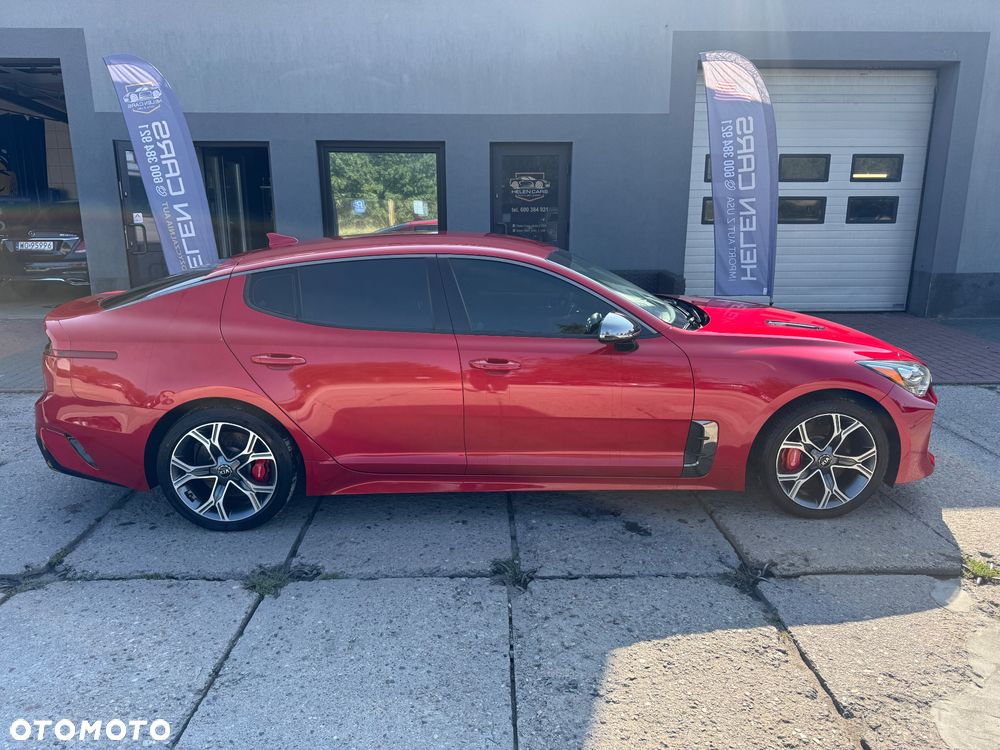 Kia Stinger - 8