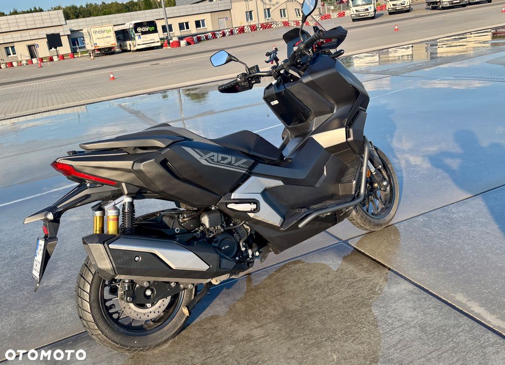 Honda ADV350 - 3
