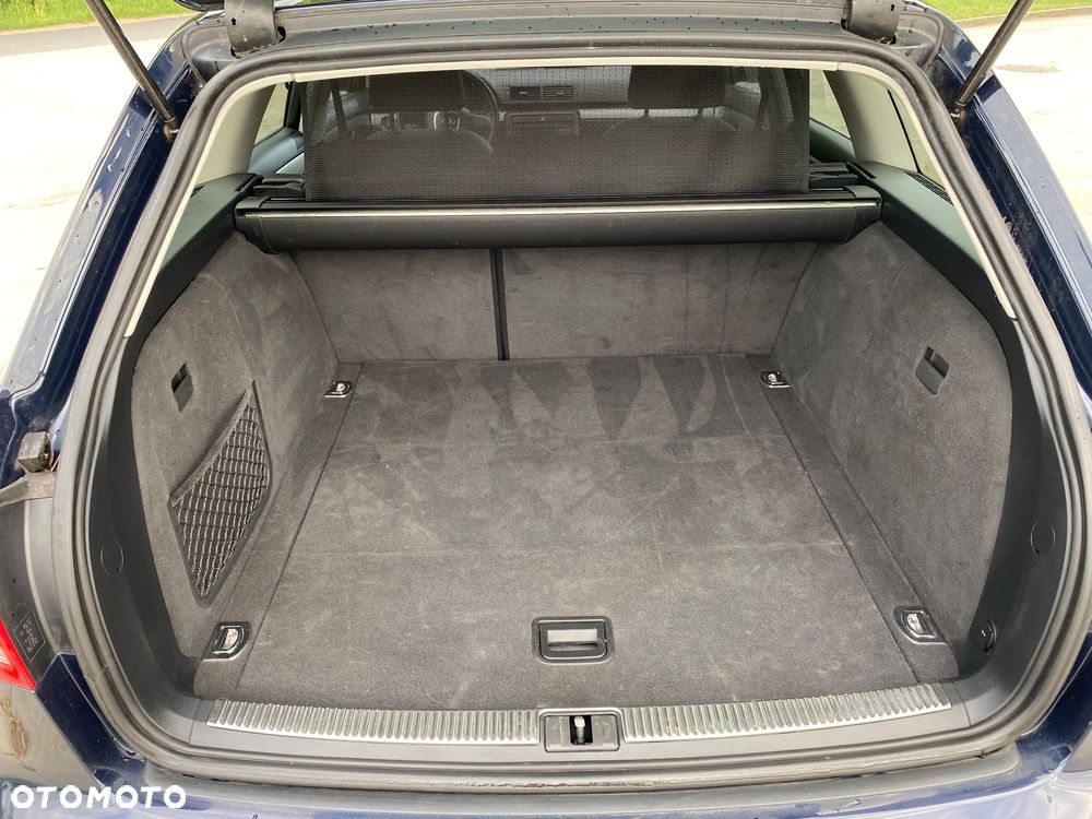 Audi A4 Avant - 31