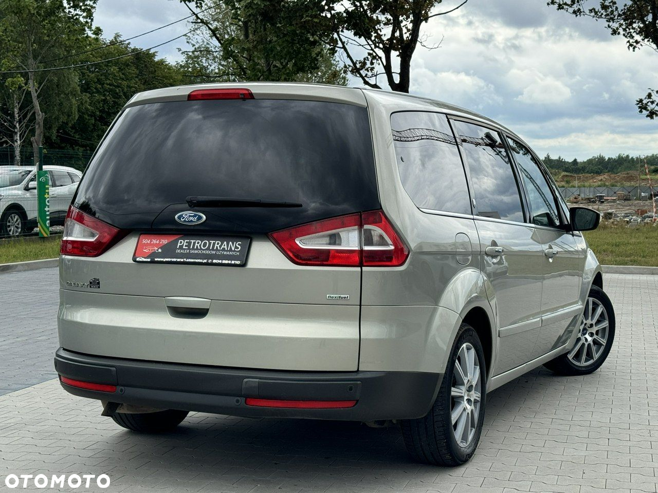 Ford Galaxy - 10