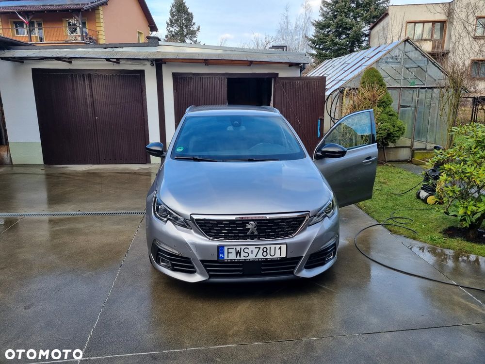Peugeot 308 - 1