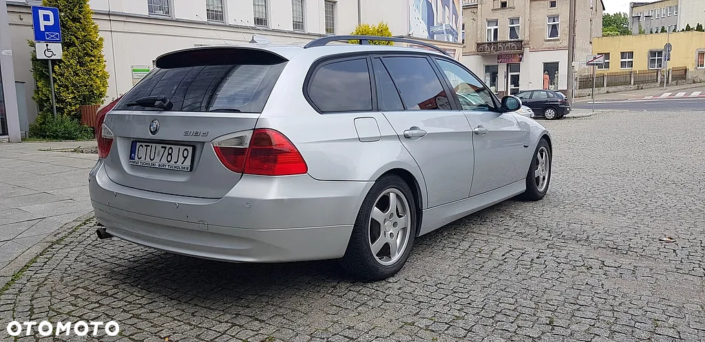 BMW Seria 3 318d - 5