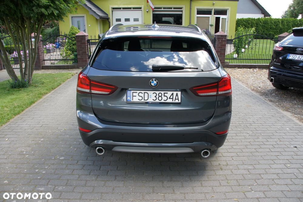 BMW X1 xDrive20d Sport - 6
