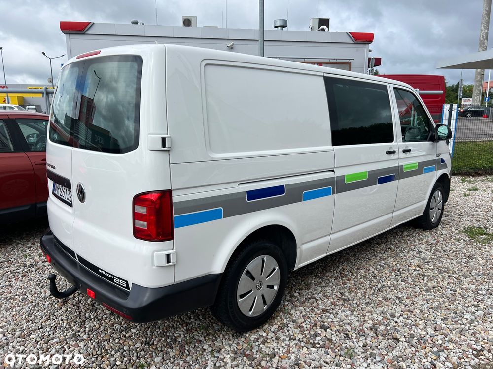 Volkswagen Transporter - 4