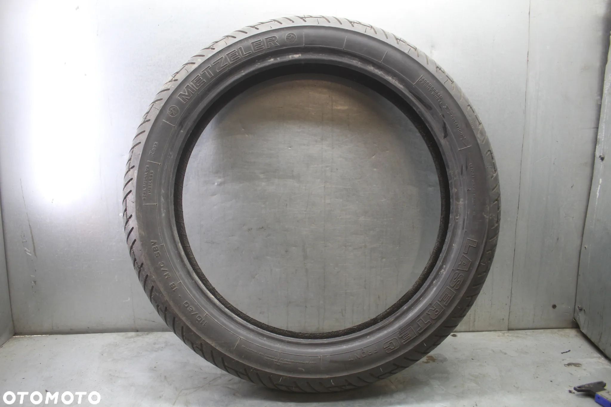 Opona motocyklowa Metzeler Lasertec 110/80 R18 C840 - 1