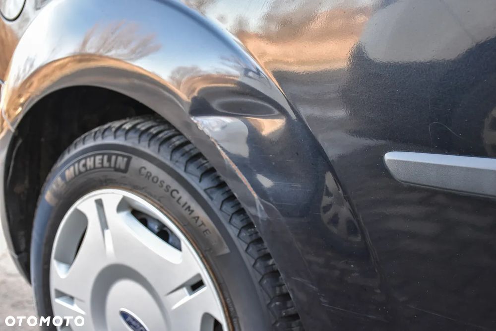 Ford Focus 1.6 16V Titanium - 40