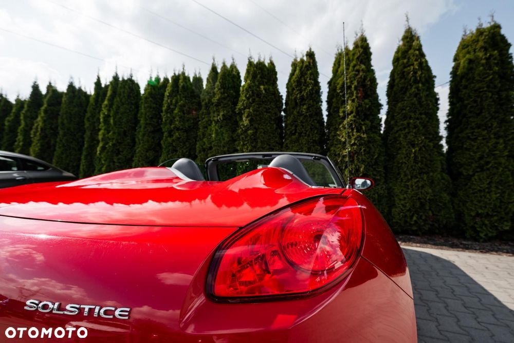 Pontiac Solstice - 38