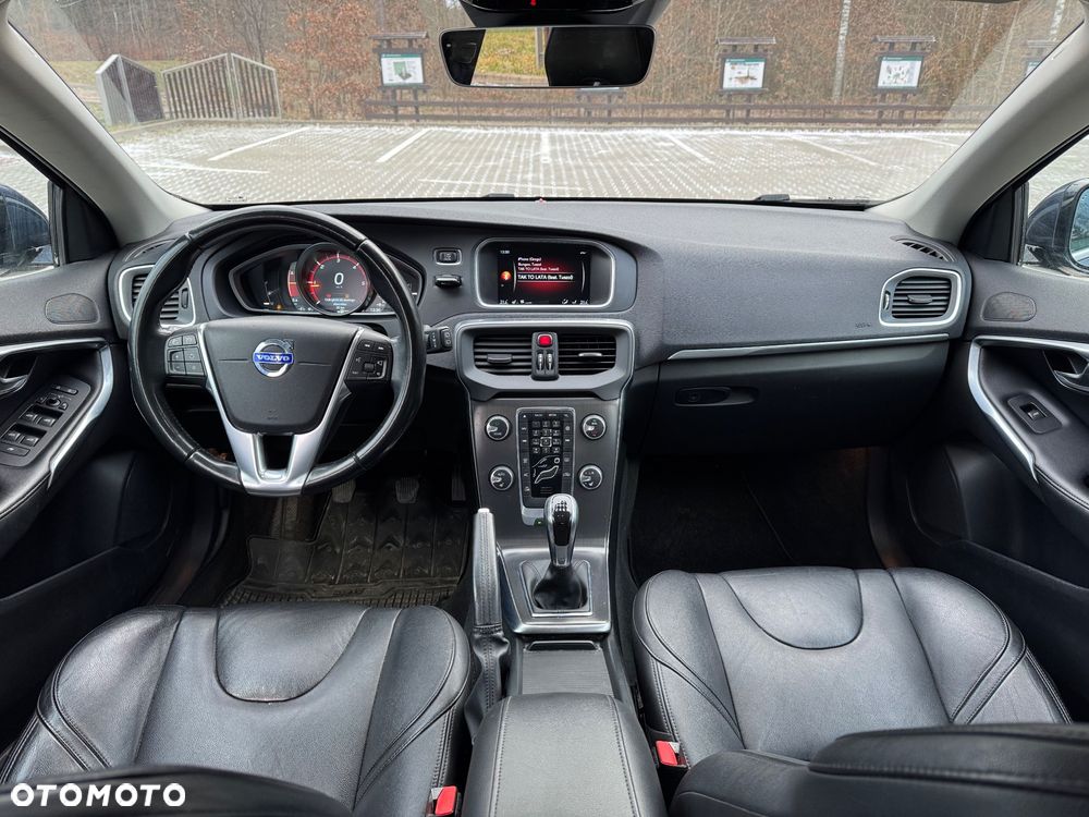 Volvo V40 D4 Summum - 3