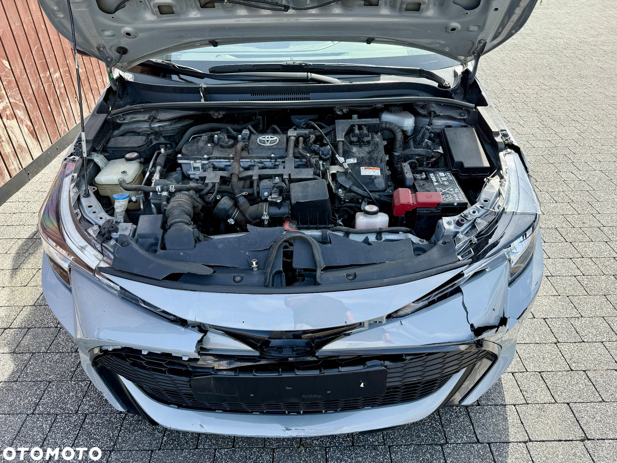 Toyota Corolla 1.8 Hybrid Comfort - 22