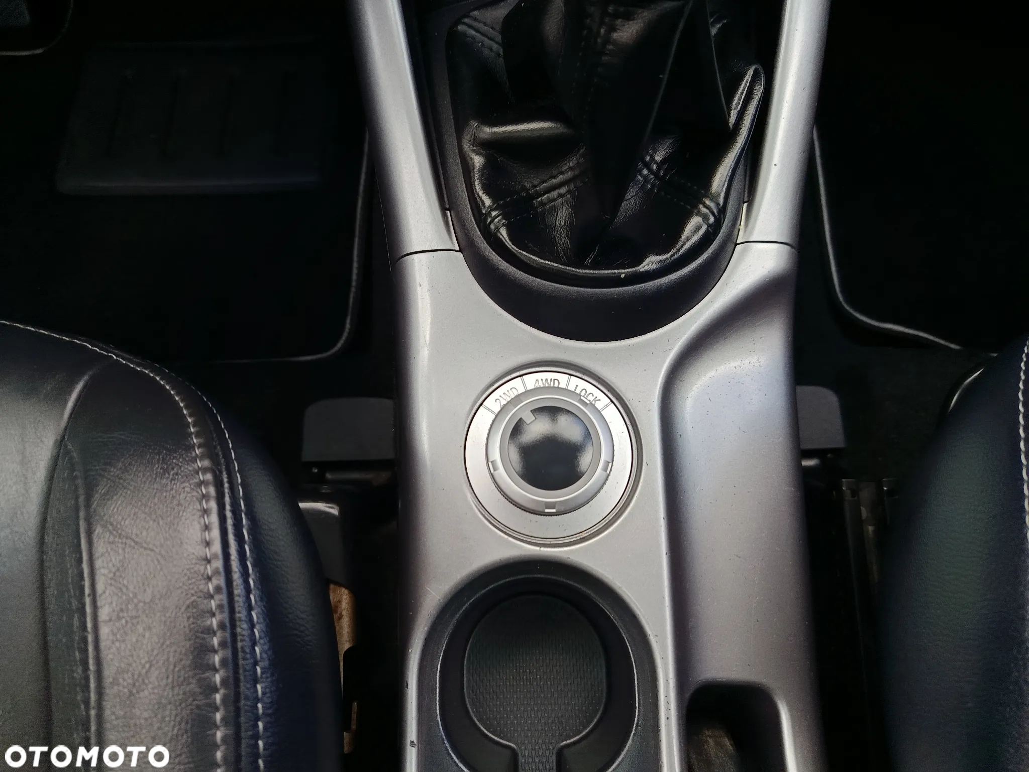 Peugeot 4007 HDI FAP 7-Sitzer Platinum - 26