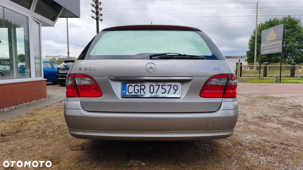 Mercedes-Benz Klasa E - 12
