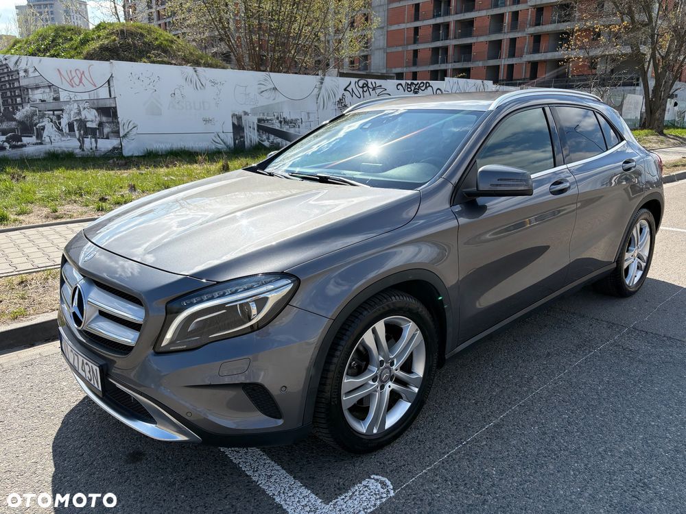 Mercedes-Benz GLA 250 4-Matic - 5