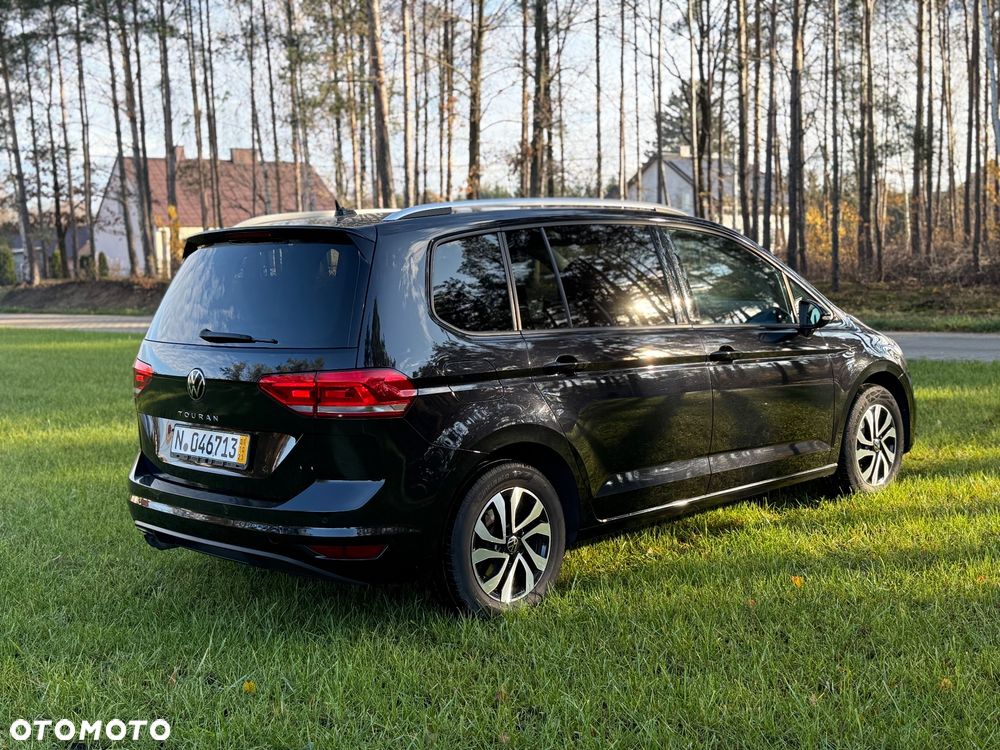 Volkswagen Touran 2.0 TDI SCR DSG ACTIVE - 4