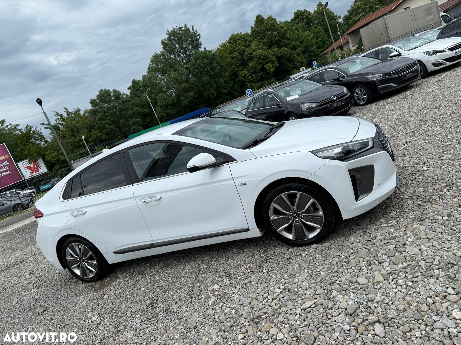 Hyundai IONIQ Hybrid 1.6 GDI Premium - 33