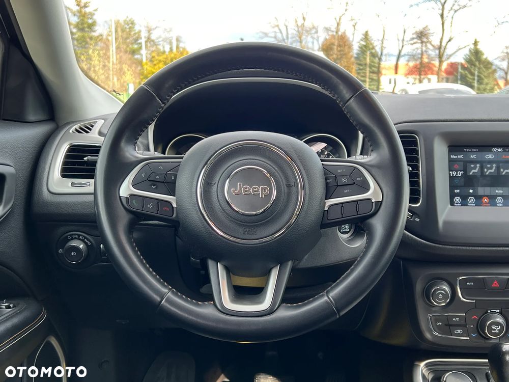 Jeep Compass - 17
