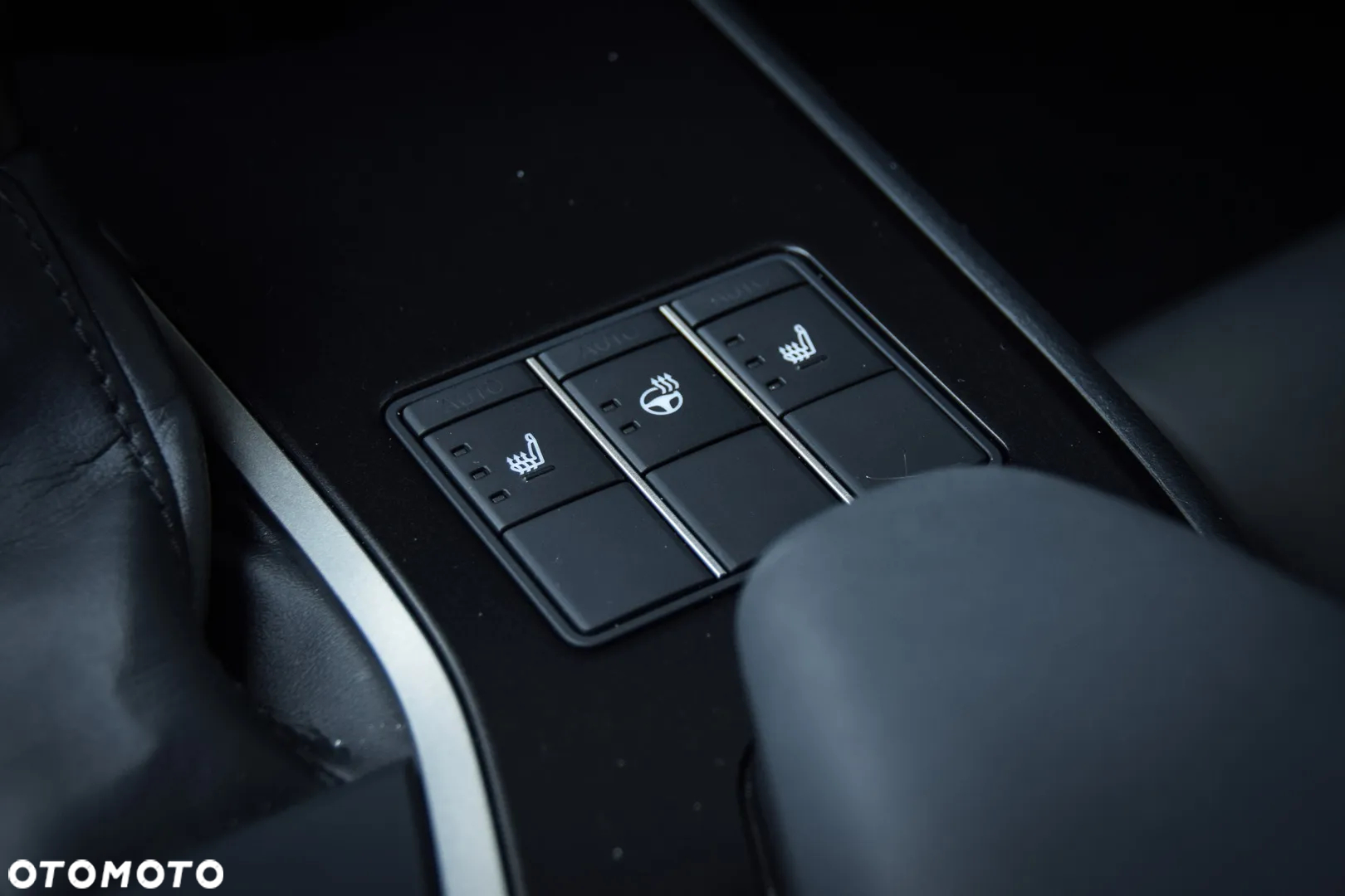 Lexus UX 200 GPF F Sport Design+ 2WD - 9