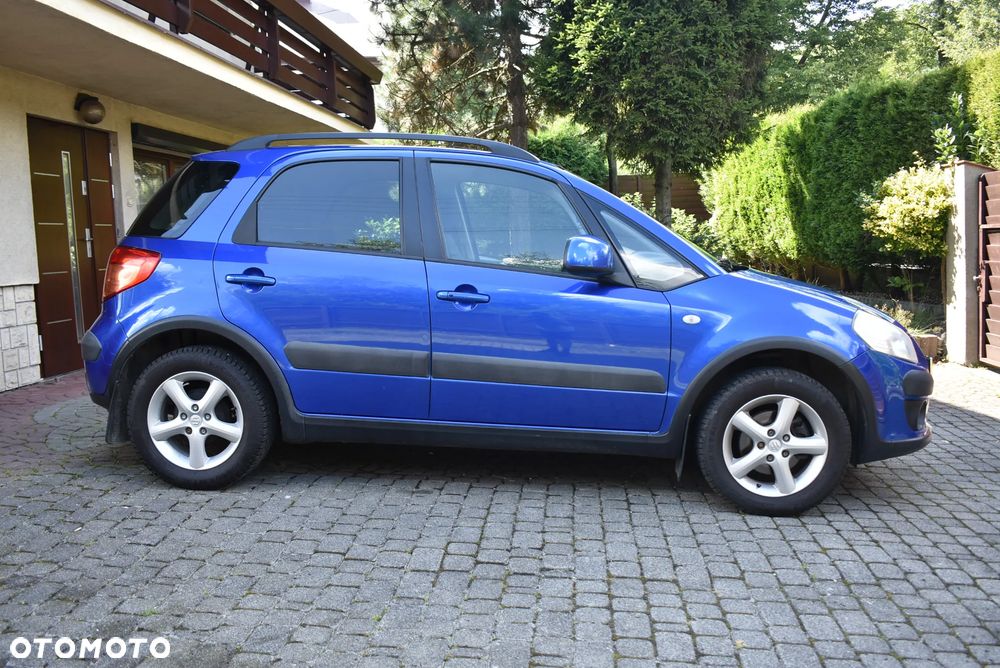 Suzuki SX4 1.6 VVT 4x4 Comfort - 2