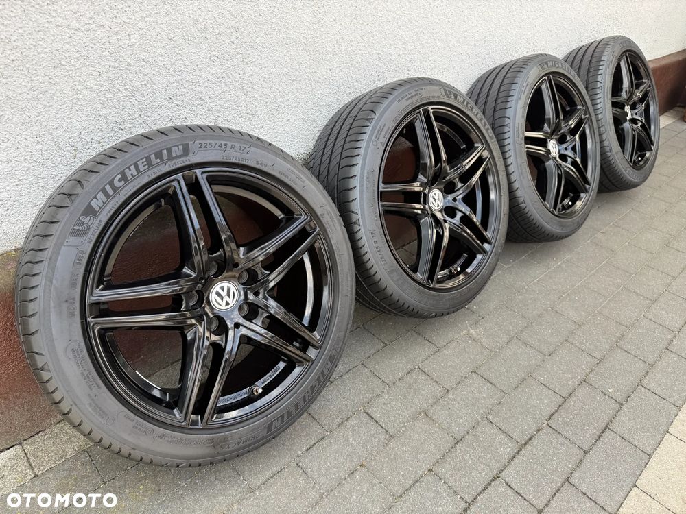 225 45 17 / Seat Leon VW Golf Caddy Touran Passat Skoda Octavia / 5x112 POLECAM 5G0 - 1