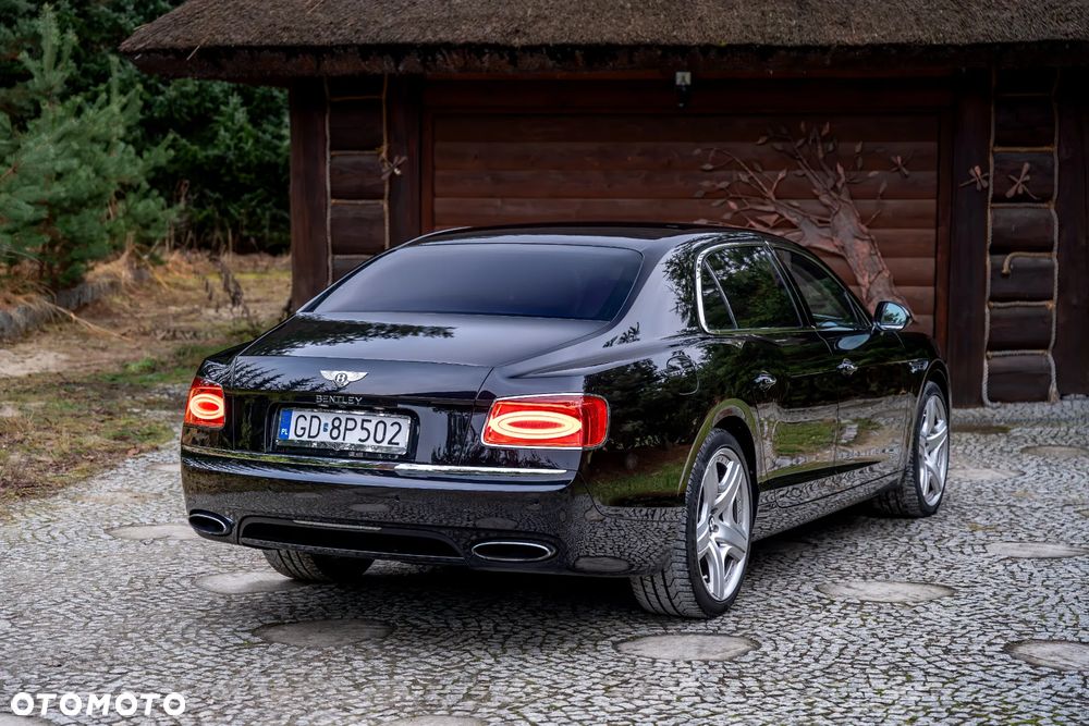 Bentley Flying Spur Mulliner - 5