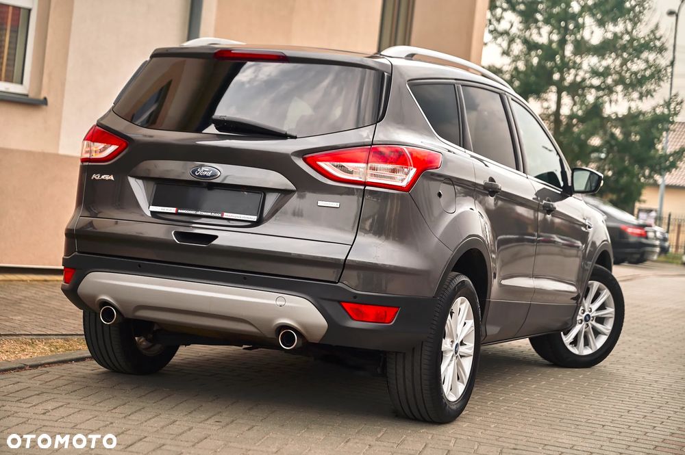 Ford Kuga 1.6 EcoBoost 2x4 Titanium - 4