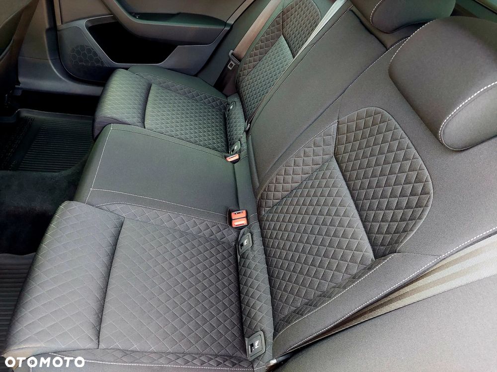 Skoda Superb 2.0 TDI SCR Ambition DSG - 27