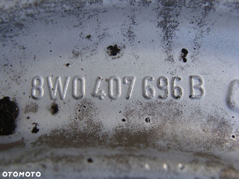 wahacz prawy przód audi a4 a5 b9 8w0407696b real foto - 5