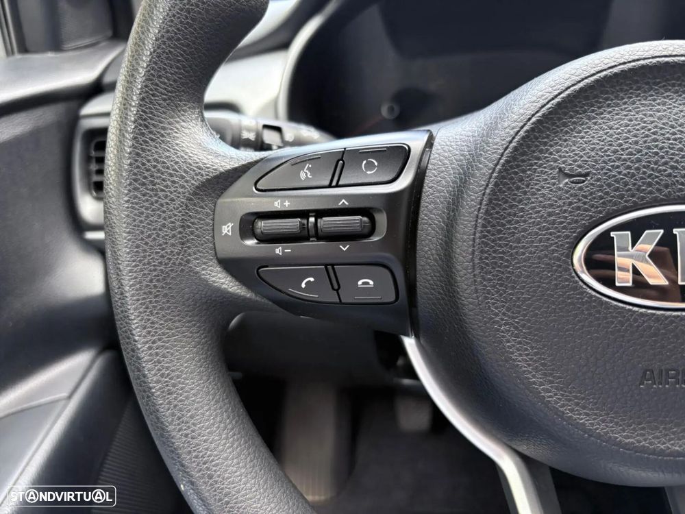 Kia Rio 1.2 CVVT Urban - 36