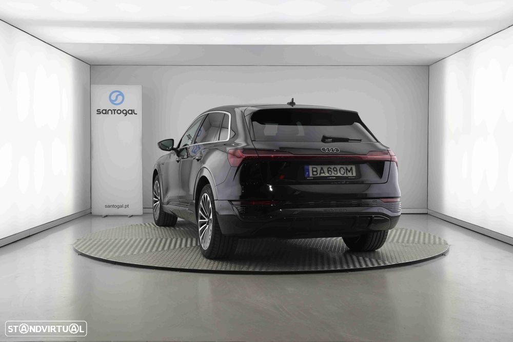 Audi Q8 e-Tron 50 quattro S line - 7