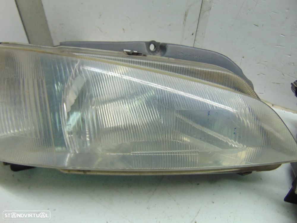 Peugeot 106/405 faróis - 3