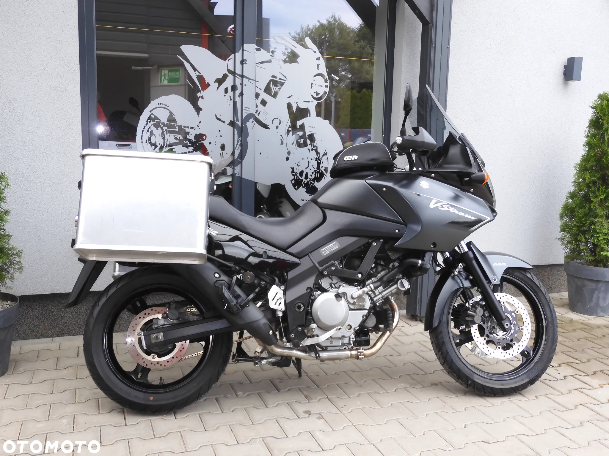 Suzuki DL - 8