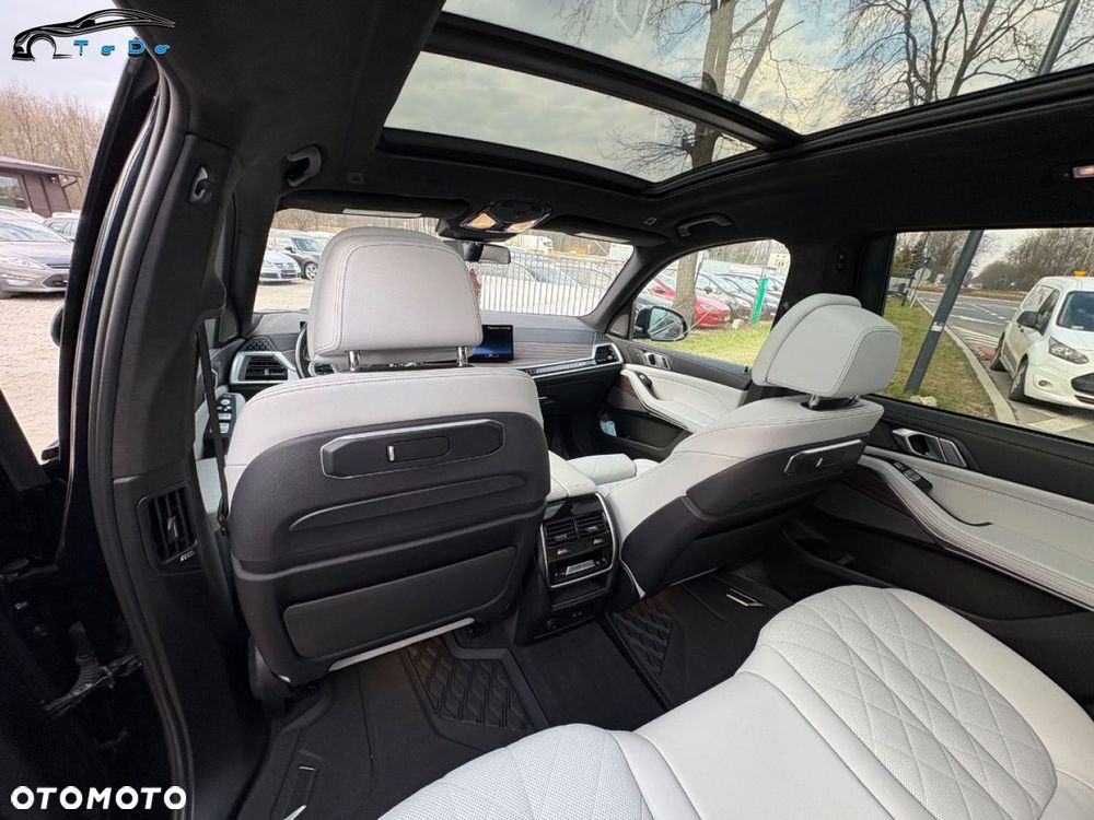 BMW X7 xDrive40i mHEV Individual Edition sport - 30