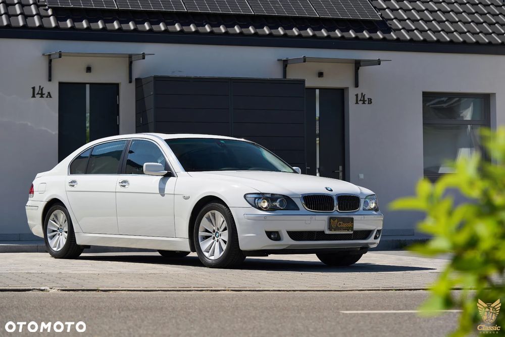 BMW Seria 7 750i L - 29