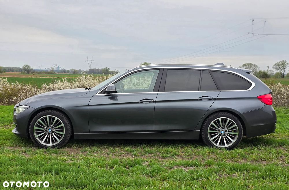 BMW Seria 3 320i xDrive Luxury Line - 3